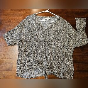 Beachlunchlounge Animal Print Top